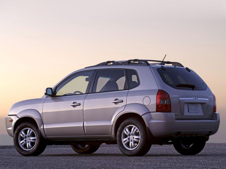  Hyundai Tucson 2005 года  (US) (фото 13 из 16)